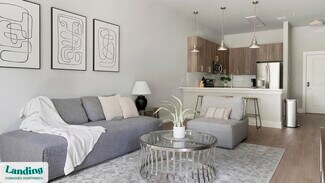 Building Photo - 1880 Maple Dr NW