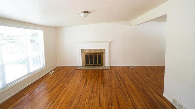 Foto del edificio - 5558 S Somerset Way