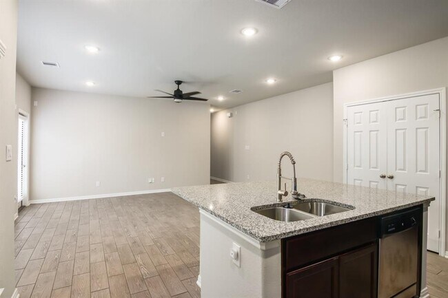 Foto del edificio - 517 N 6th St