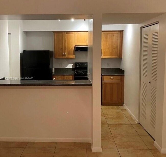 Foto del edificio - 530 S Park Rd