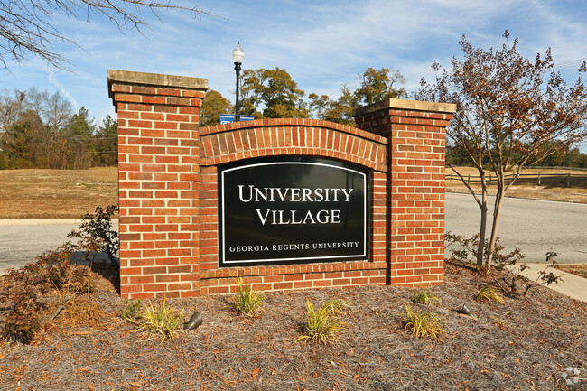 Foto del edificio - University Village