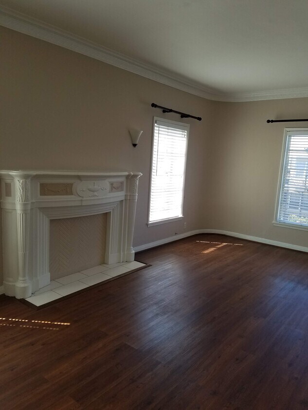 3023 Stocker Pl Unit 3023, Los Angeles, CA 90008 Apartments in Los