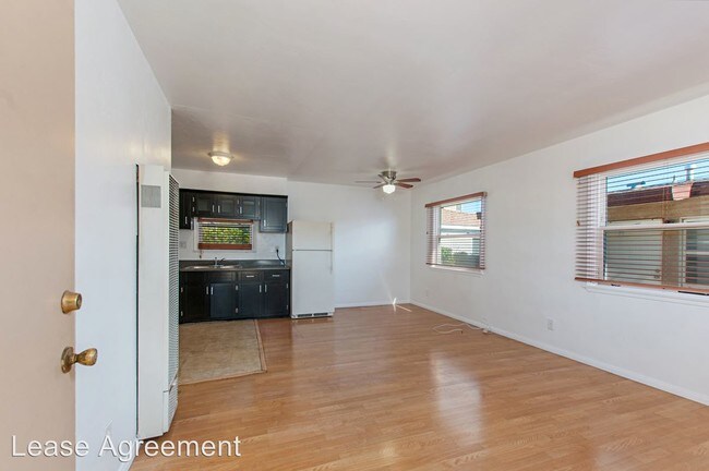 Building Photo - 351 Millar Ave