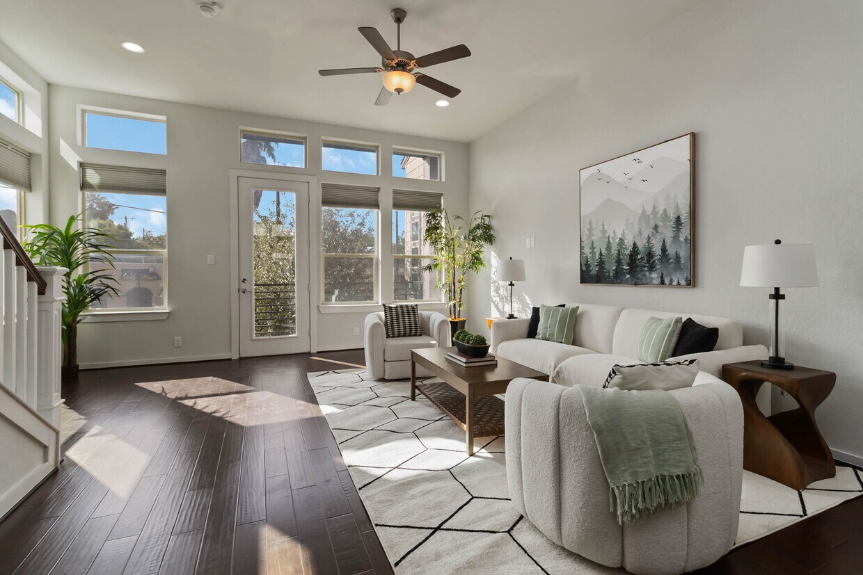 Foto principal - 2104 N Saint Marys St