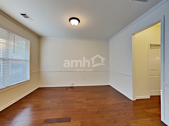 Building Photo - 263 Ascott Ln