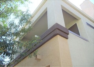 Building Photo - 11375 E Sahuaro Dr