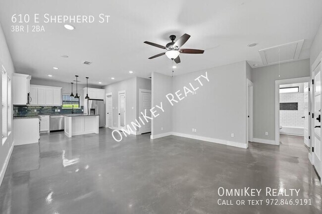 Foto del edificio - 610 E Shepherd St