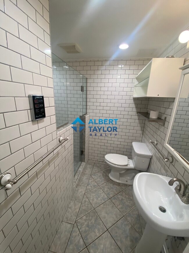 Building Photo - 1568 Tremont St Building Photo - 1568 Tremont St