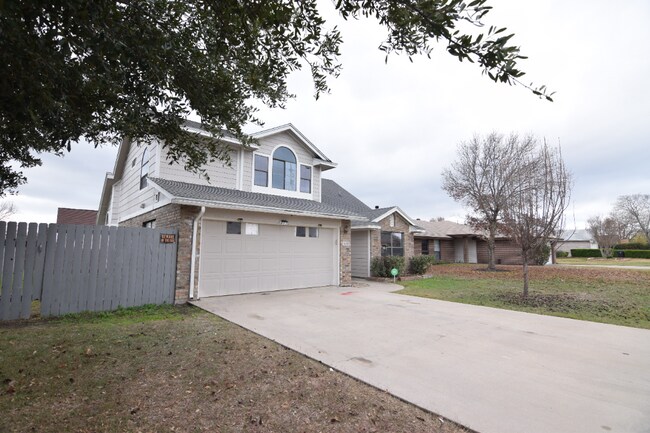 Building Photo - 4302 Josh Dr