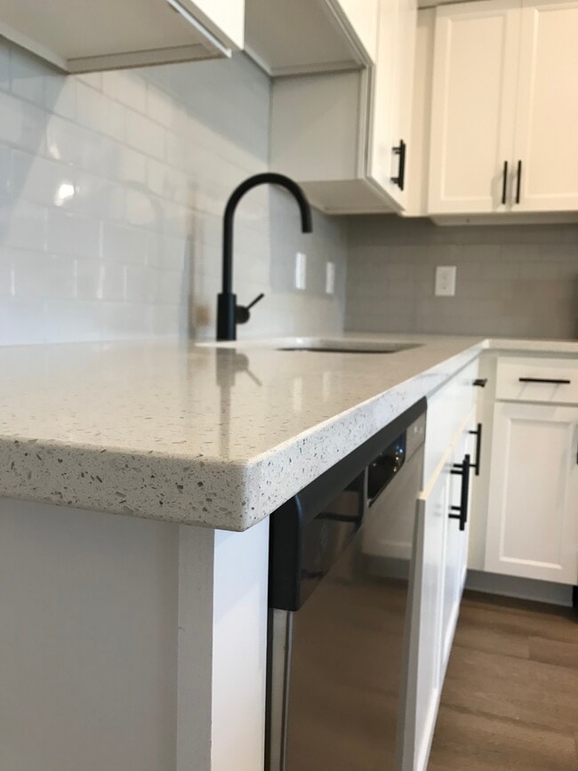 Kitchen - 1540 Lebanon Pike