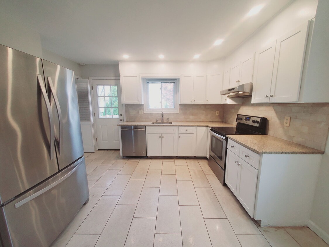 Photo - 34 Goodwin Street Apt #2, Stamford, CT 06906 - 2 BR 1.5 BA townhouse