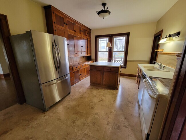 Foto del edificio - 728 Bucklin St