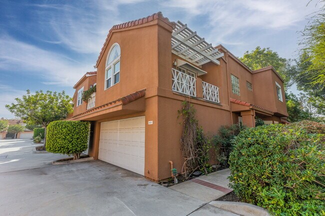 Building Photo - 4511 Emerald Way