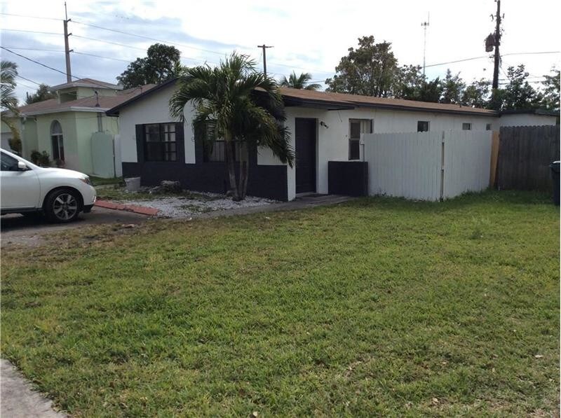 Foto principal - 5608 Fletcher St
