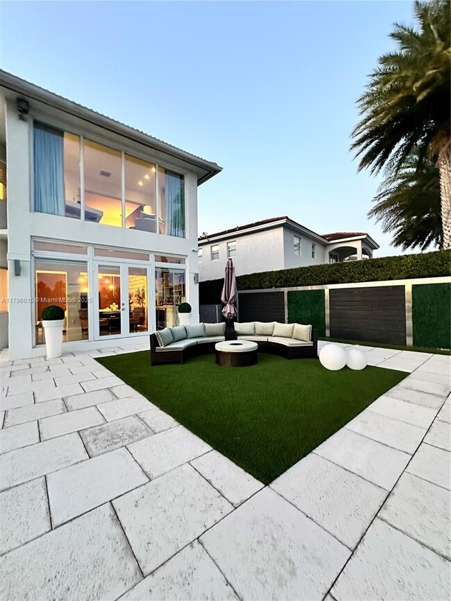Foto del edificio - 6801 NW 113th Ct