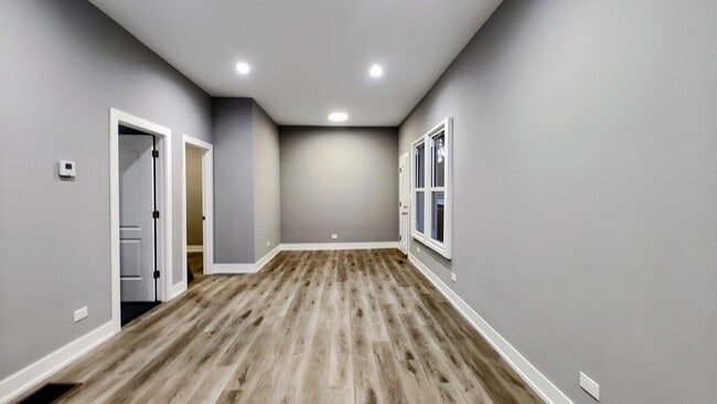 Foto del edificio - 3013 S Haynes Ct