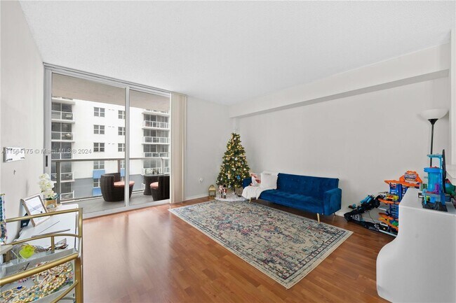 Foto del edificio - 5077 NW 7th St
