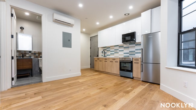 Building Photo - 2553 Bedford Ave