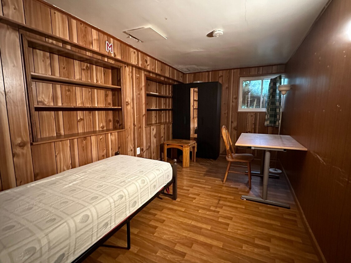 5700 Vassar Dr, College Park, MD 20740 House Rental in College Park