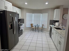 Building Photo - 200 Diamond Cir