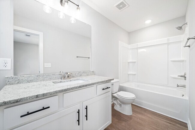 Building Photo - 313 Honeycomb Ct