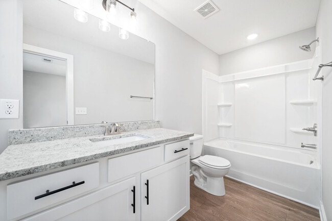 Building Photo - 325 Honeycomb Ct