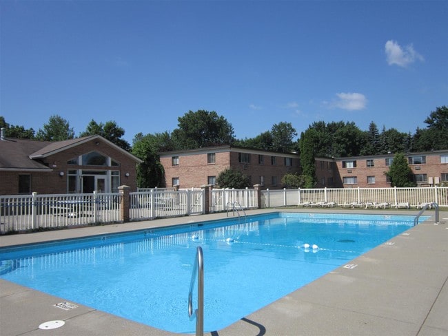 Northgate Manor Apartments - Northgate Manor Apts
