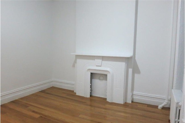 Building Photo - 707 9th Ave