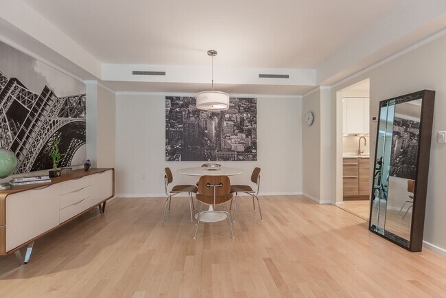 Building Photo - 132 Mount Auburn St