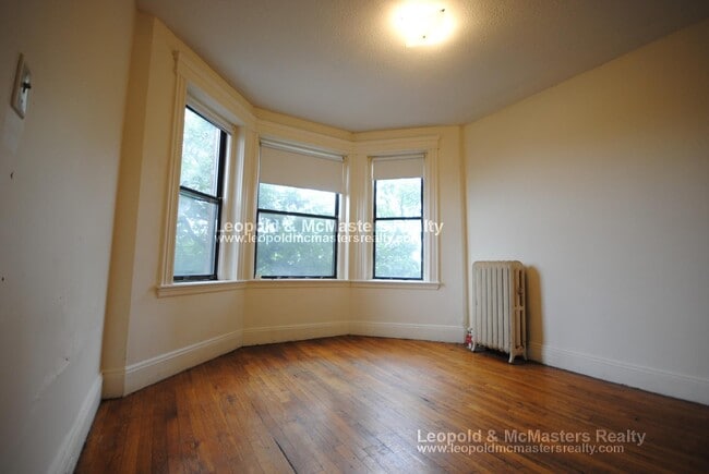 Foto del edificio - 230 Fuller St