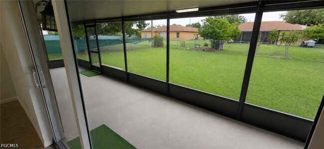 Foto del edificio - 573 Bell Blvd