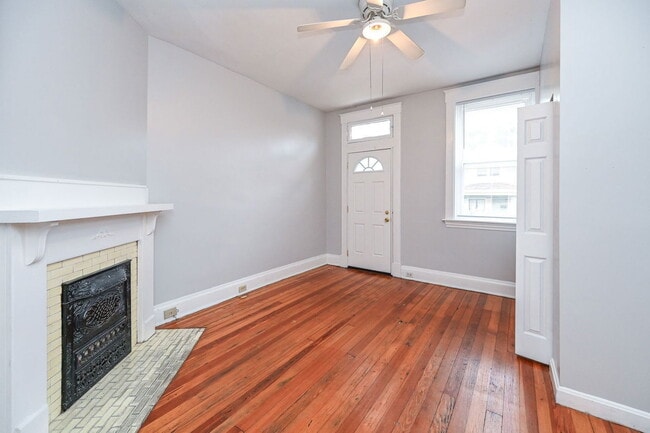 Photo - 2342 Chickasaw St Apartment