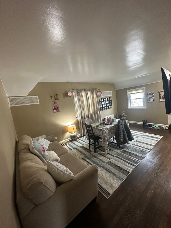 Building Photo - 1109 Norman St