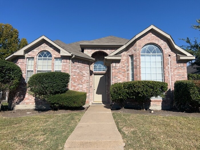 NICE 3/2/2 in Mesquite. - NICE 3/2/2 in Mesquite.