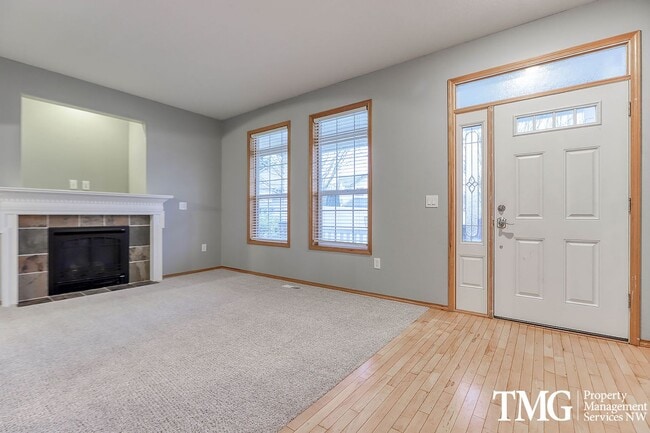 Building Photo - Pet Friendly 5 bed 2.5 bath Battle Ground ...