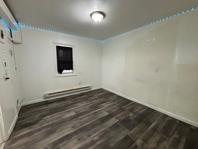 Foto del edificio - 247 Inslee Pl