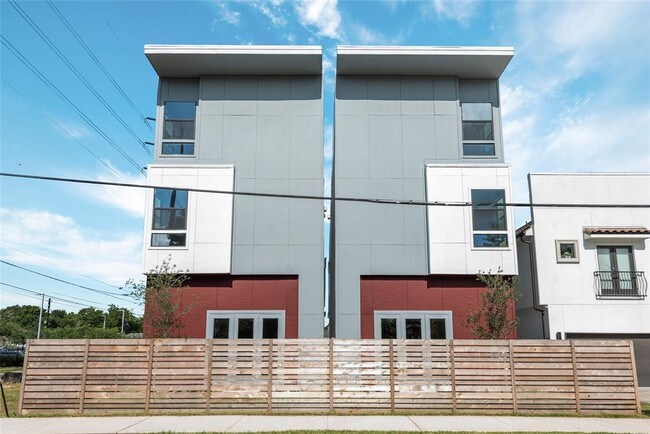 Building Photo - 1303 Laird St