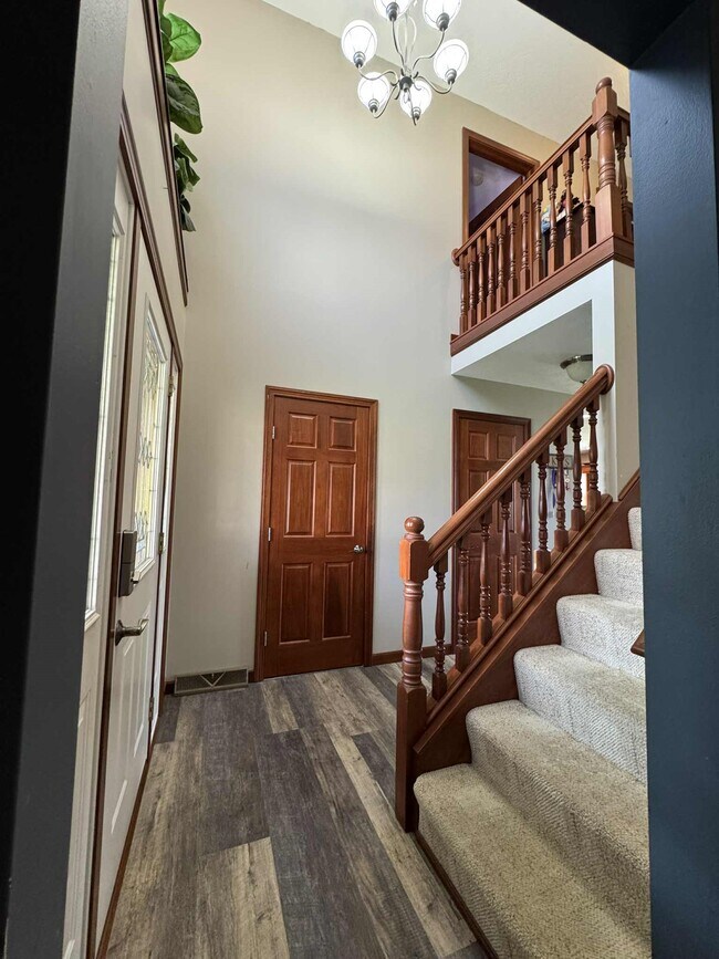 Foto del edificio - 4 Compass Point Ct