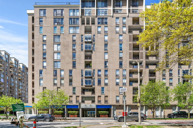 Foto del edificio - 33 Pond Ave