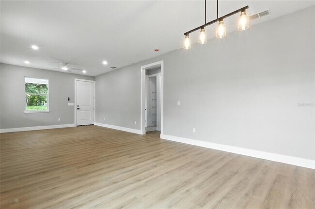 Building Photo - 7002 N 19th St