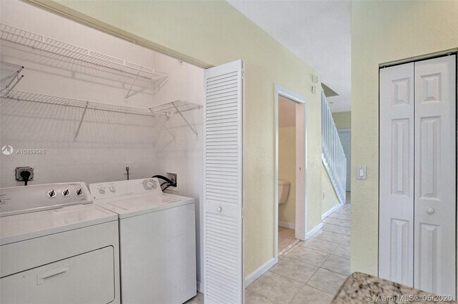 Foto del edificio - 8276 SW 29th St