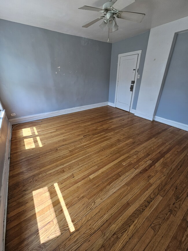 Building Photo - 4601 N Beacon St