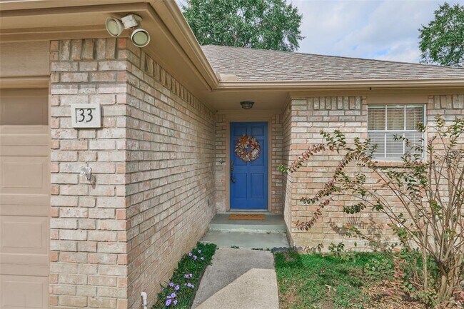 Building Photo - 33 Silver Creek Dr