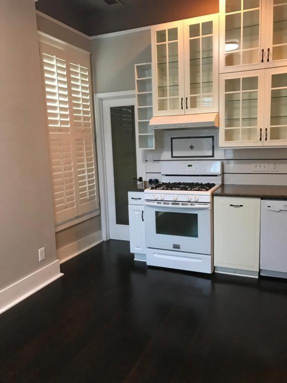Foto del edificio - 112 E Oak St #5
