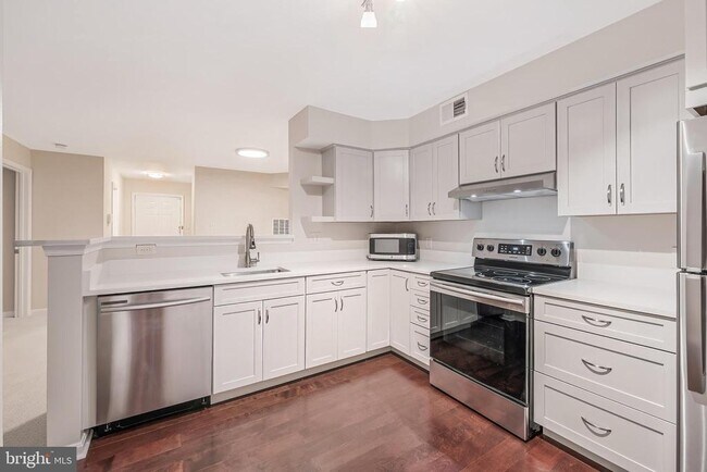 Foto del edificio - 11709 Karbon Hill Ct