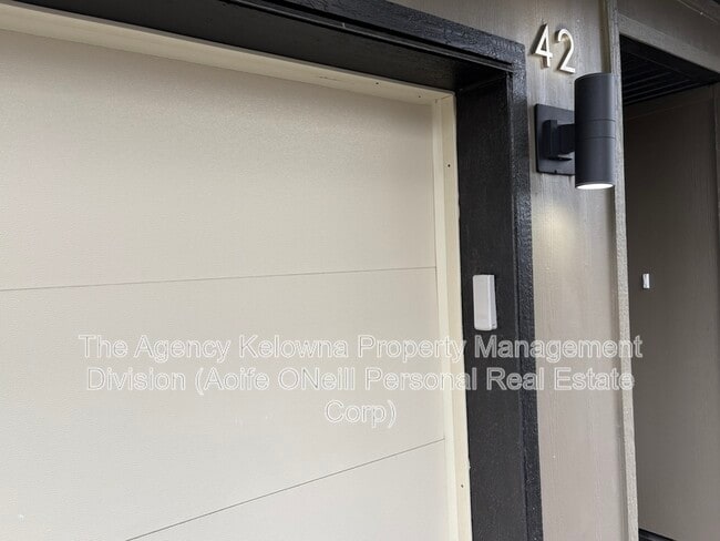 Building Photo - 500 Fleming Rd