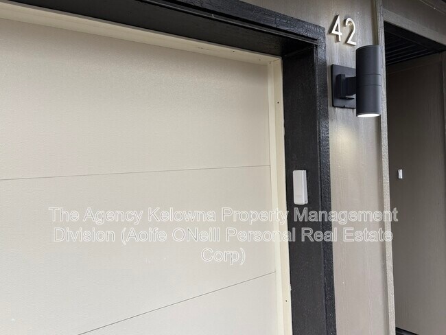 Photo du bâtiment - 500 Fleming Rd