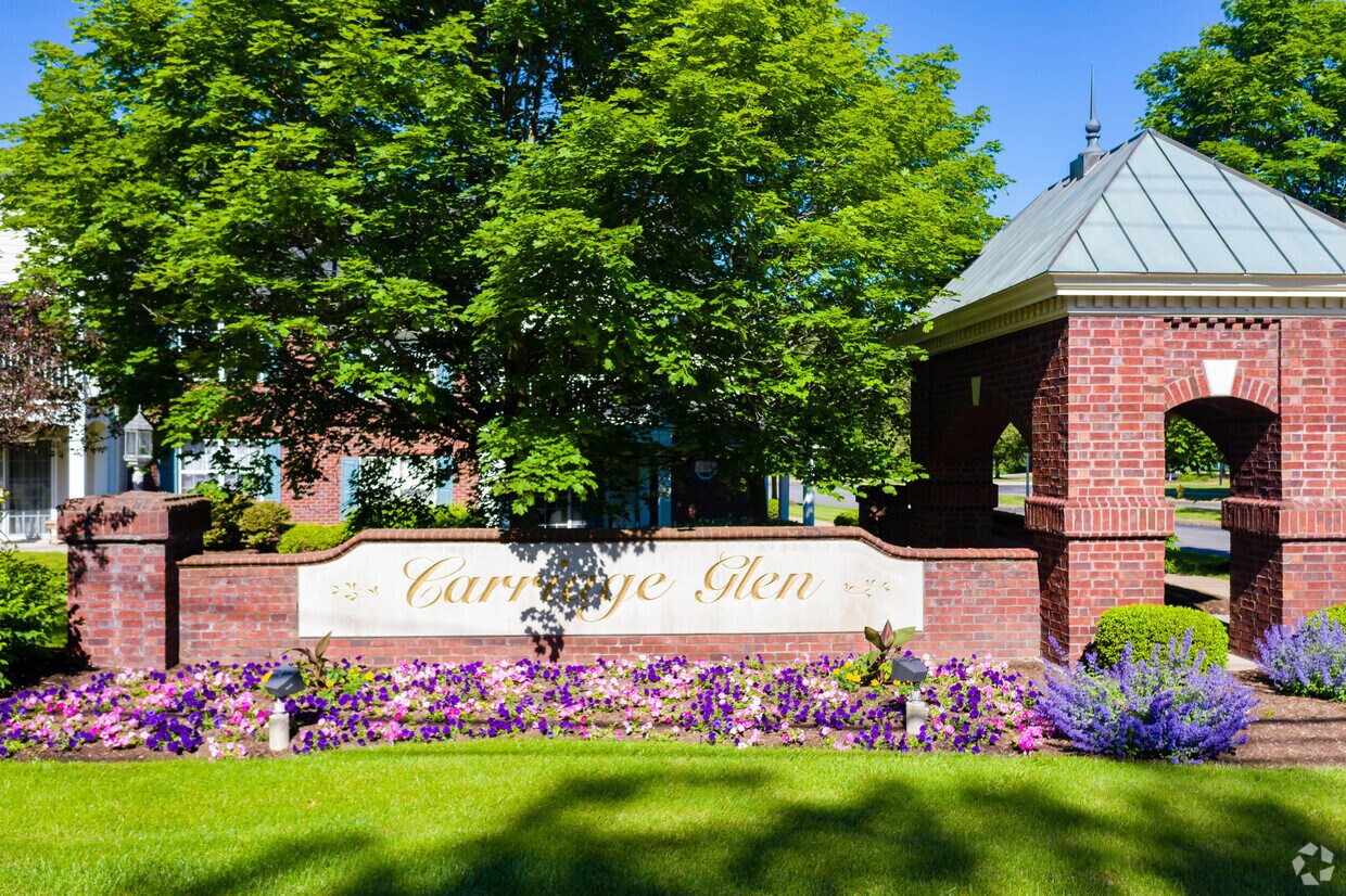 Carriage Glen Apartments Greece, NY