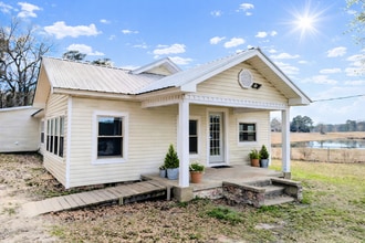 Building Photo - 224 LA-558