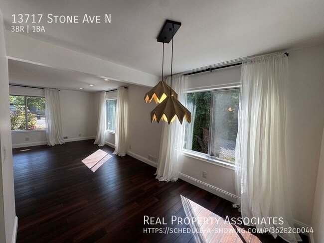 Building Photo - 13717 Stone Ave N